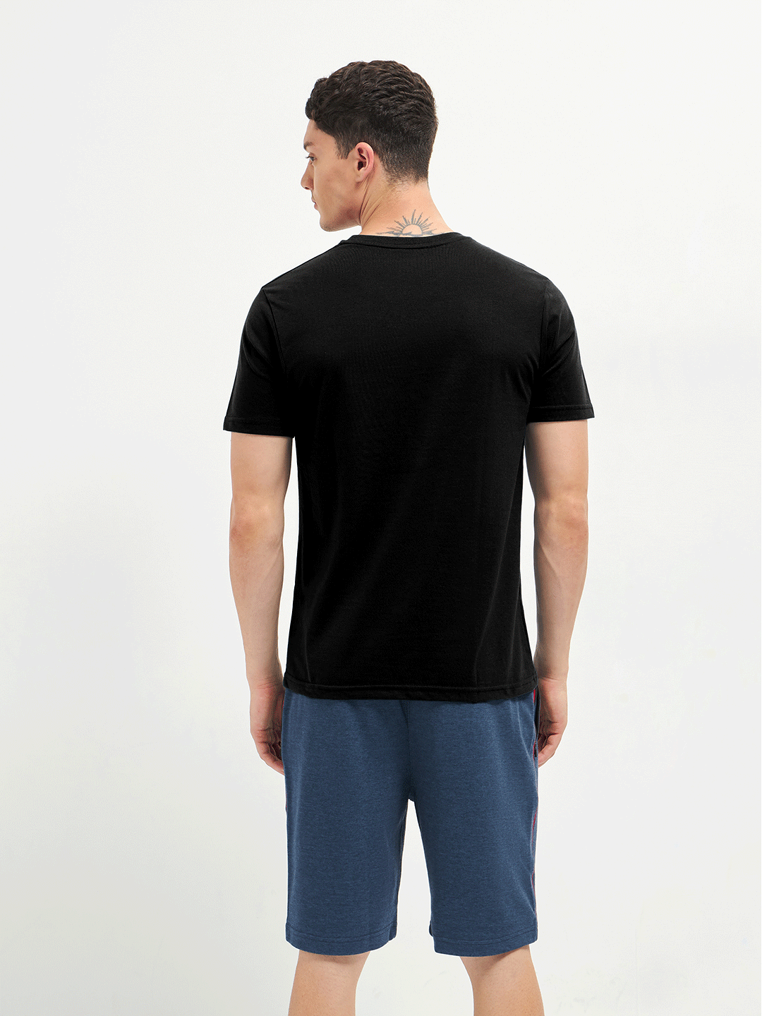 Motto Round Neck Black