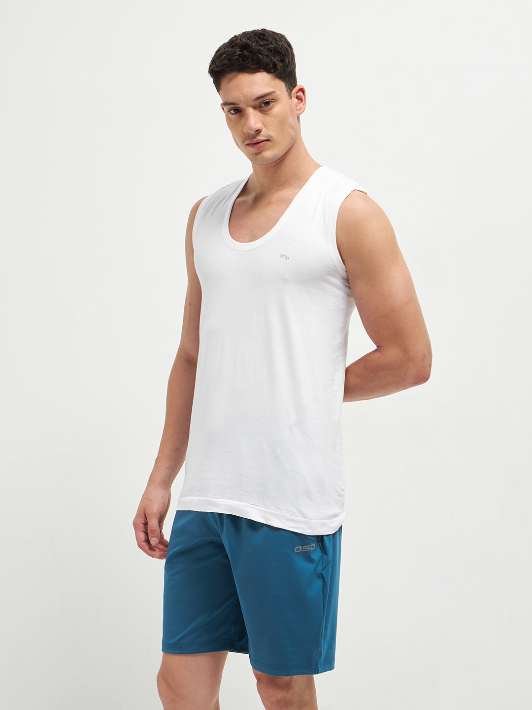 Bravo Vest White