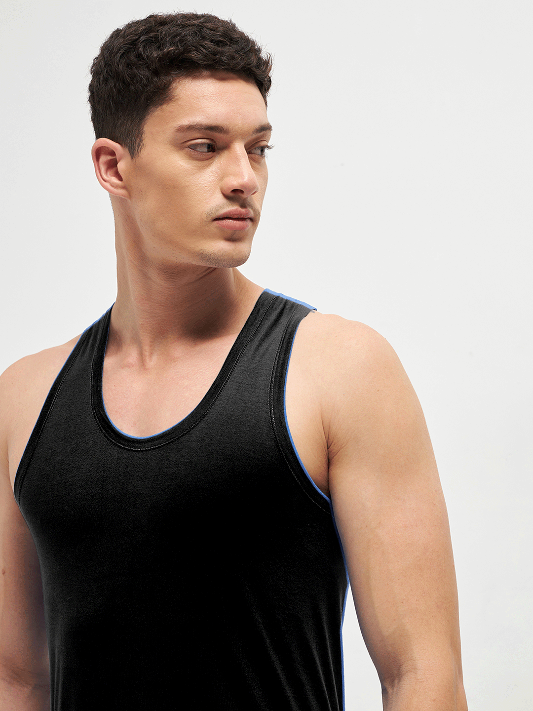 Chromo Vest Black