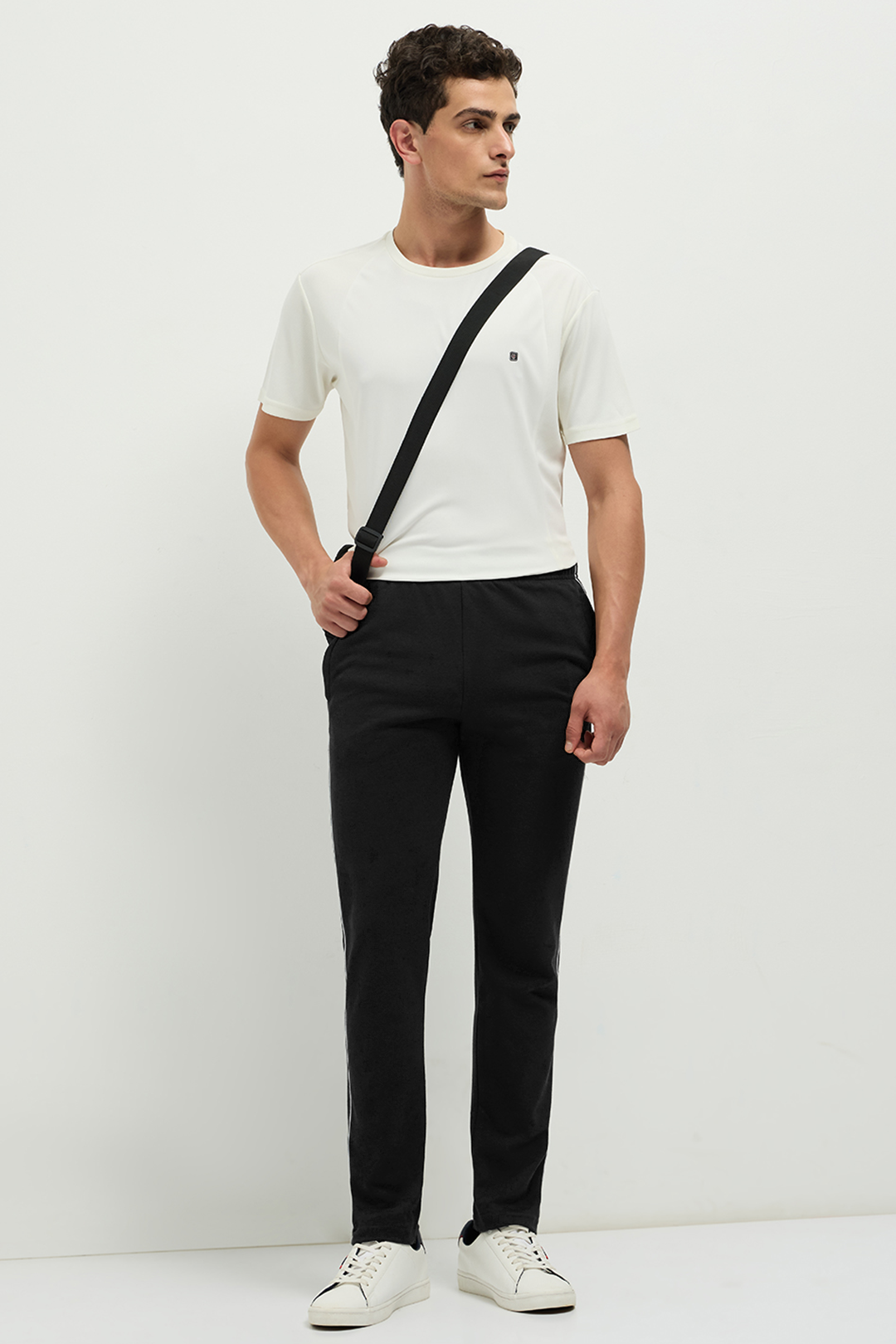 Relaxo Track Pant Black