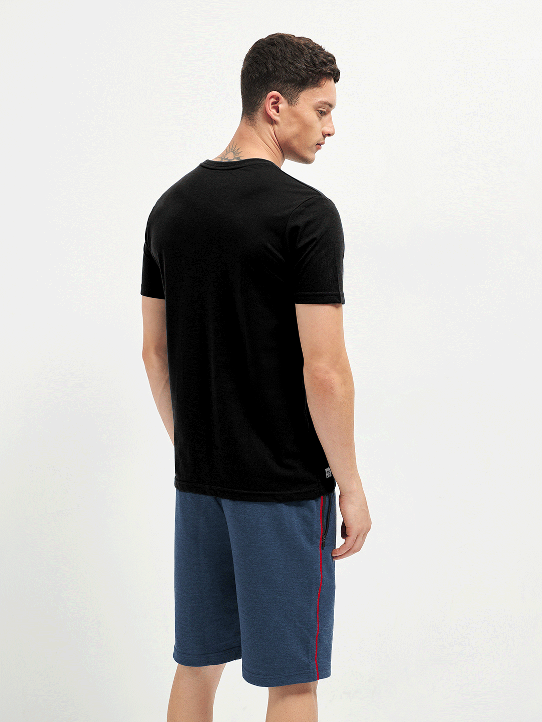 Motto Round Neck Black