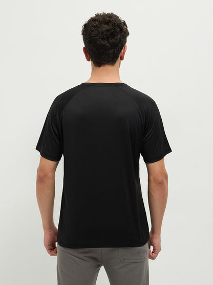 Strivo Round Neck Black